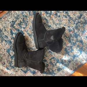 Black Ugg boots! Sz 8